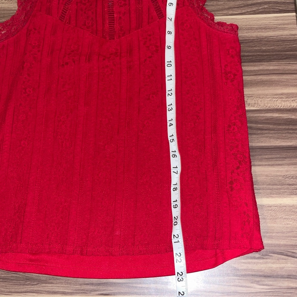 Red lace tank top. - Picture 6 of 12